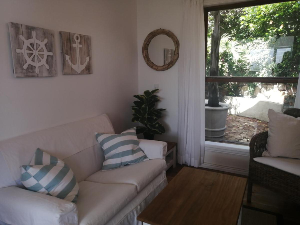 African Violet Guest Suites 努尔德霍克 外观 照片